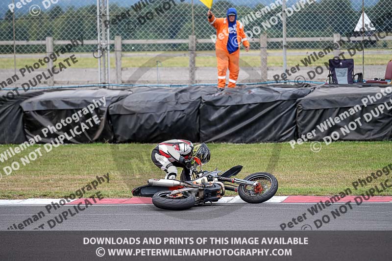 donington no limits trackday;donington park photographs;donington trackday photographs;no limits trackdays;peter wileman photography;trackday digital images;trackday photos